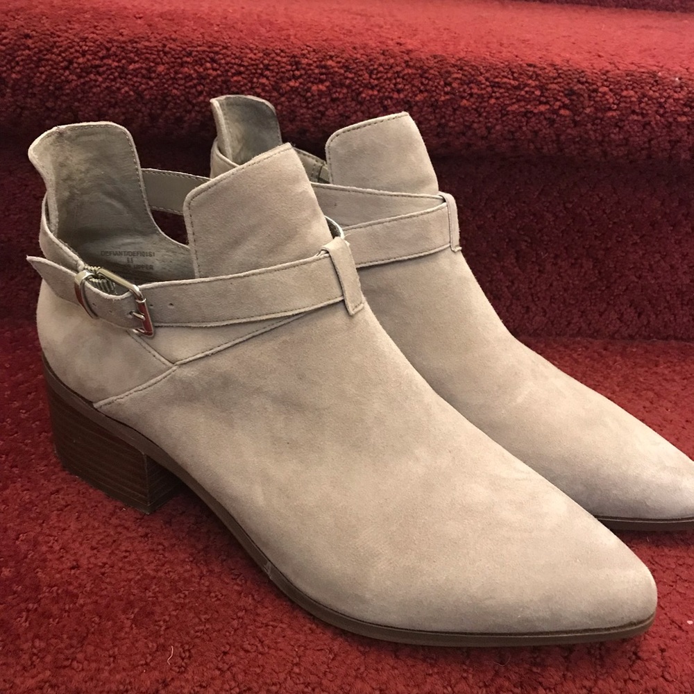 Steve Madden booties